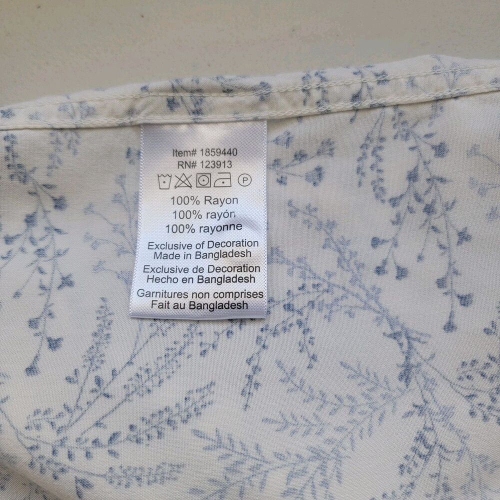 Jachs Girlfriend Womens Medium Blue Floral Design Roll Short Sleeve, Cottagecore - Picture 5 of 7